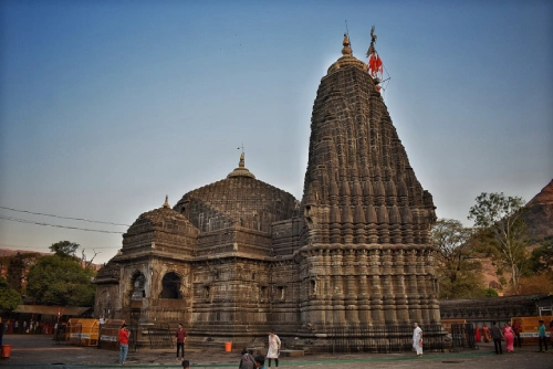Shirdi to Trimbakeshwar Taxi