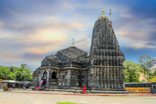 Shirdi to Nashik Taxi